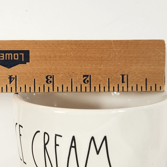 Rae Dunn's Ice Cream Bowl - Picture 5 of 7